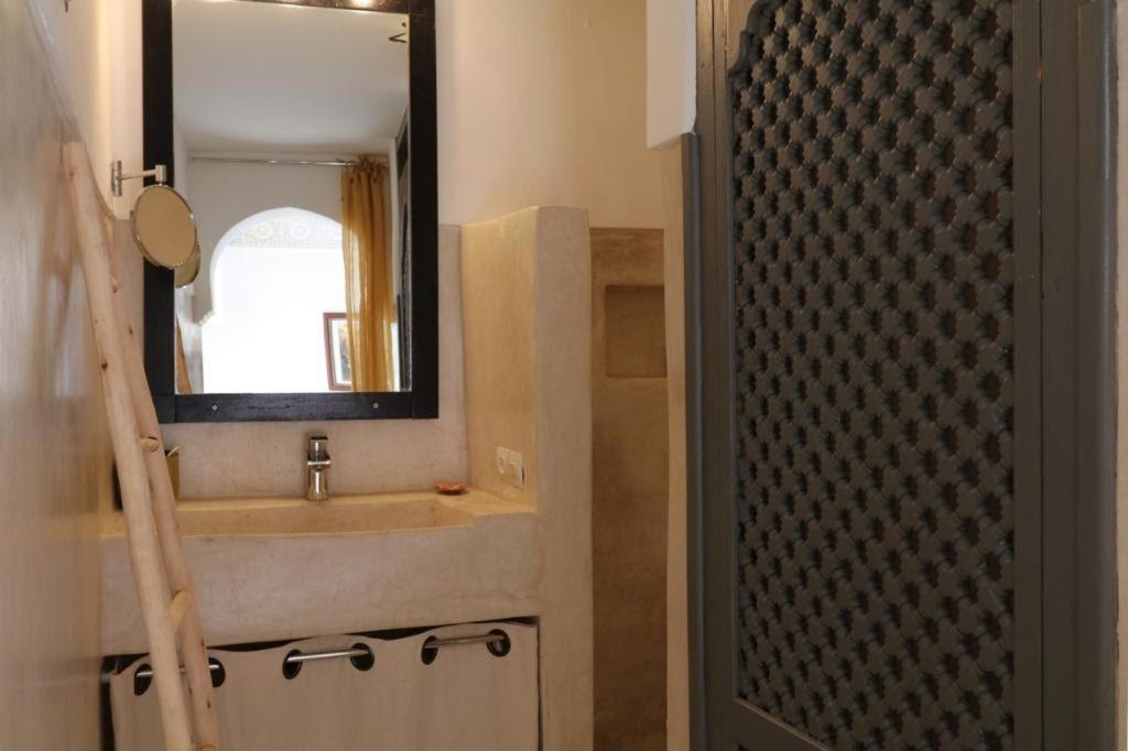 Riad 103 Medina Pool And Hammam 마라케시 외부 사진